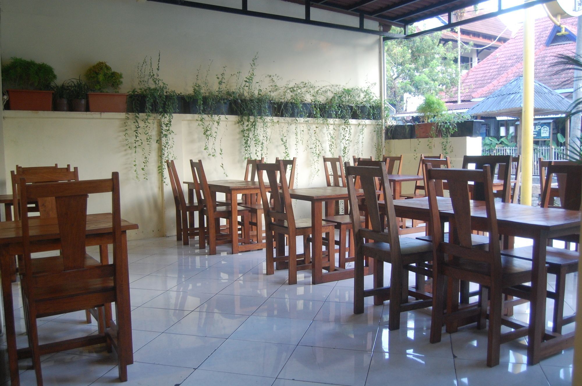 יוגיאקרטה Sagan Huis Hotel מראה חיצוני תמונה