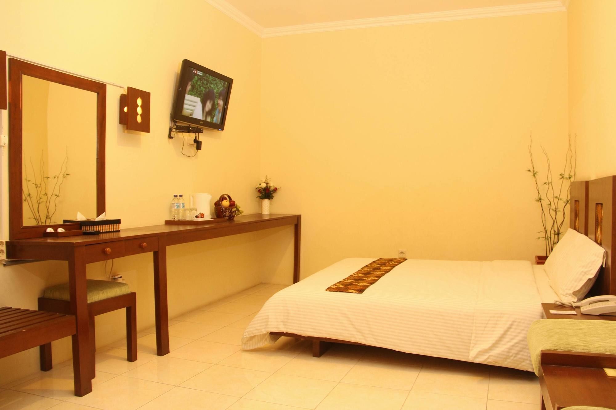 יוגיאקרטה Sagan Huis Hotel מראה חיצוני תמונה