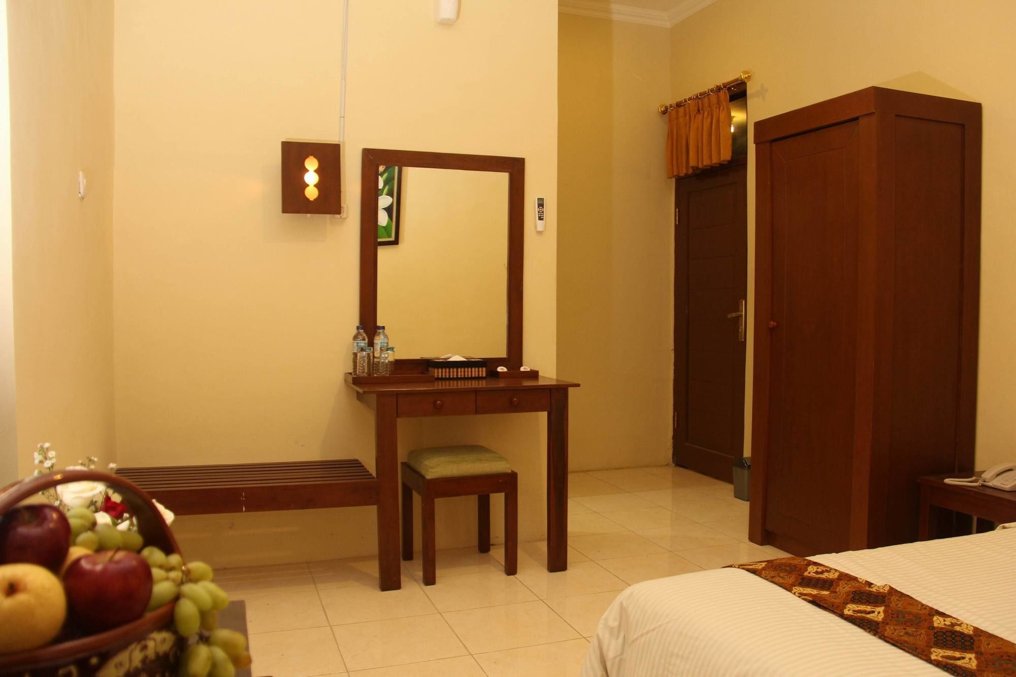 יוגיאקרטה Sagan Huis Hotel מראה חיצוני תמונה