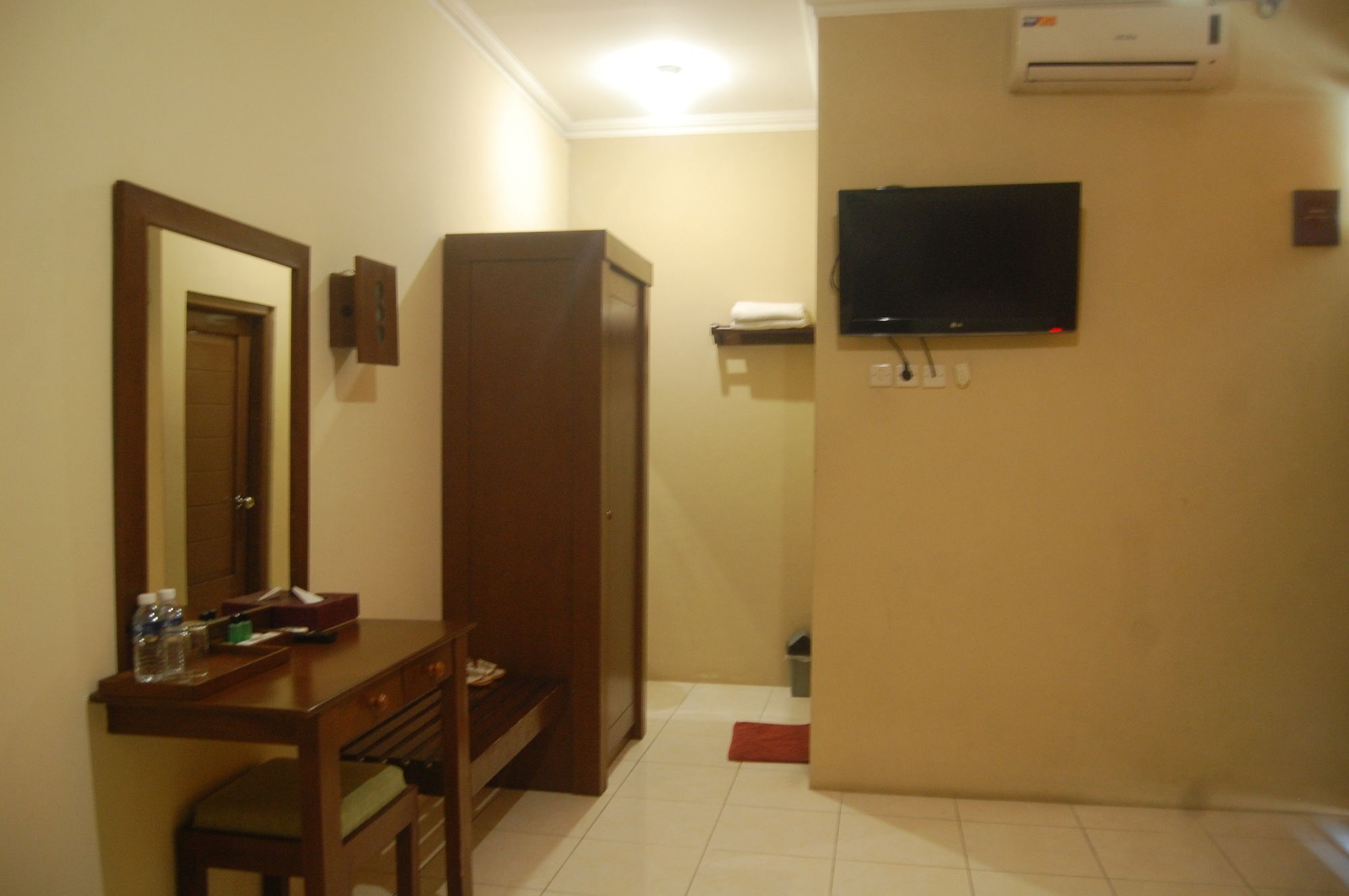 יוגיאקרטה Sagan Huis Hotel מראה חיצוני תמונה